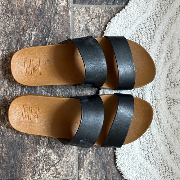 Reef Black and Brown Minimalist Sandals - Picture 1 of 4